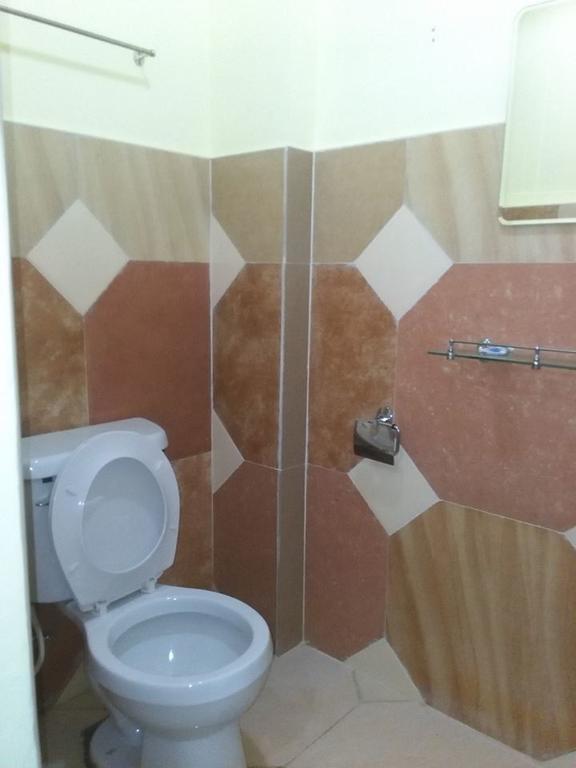 Aranas-Carillo Travellers Inn Kalibo Eksteriør billede