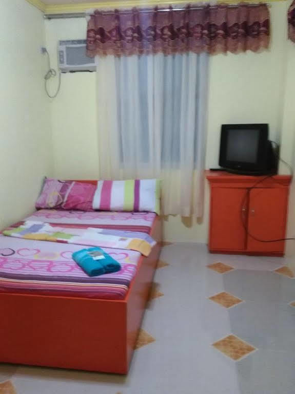 Aranas-Carillo Travellers Inn Kalibo Eksteriør billede